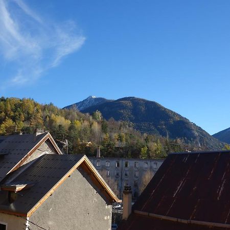Chez Petit Louis- Appart Centre Ville Jusqu'A 6 Personnes Briançon Buitenkant foto